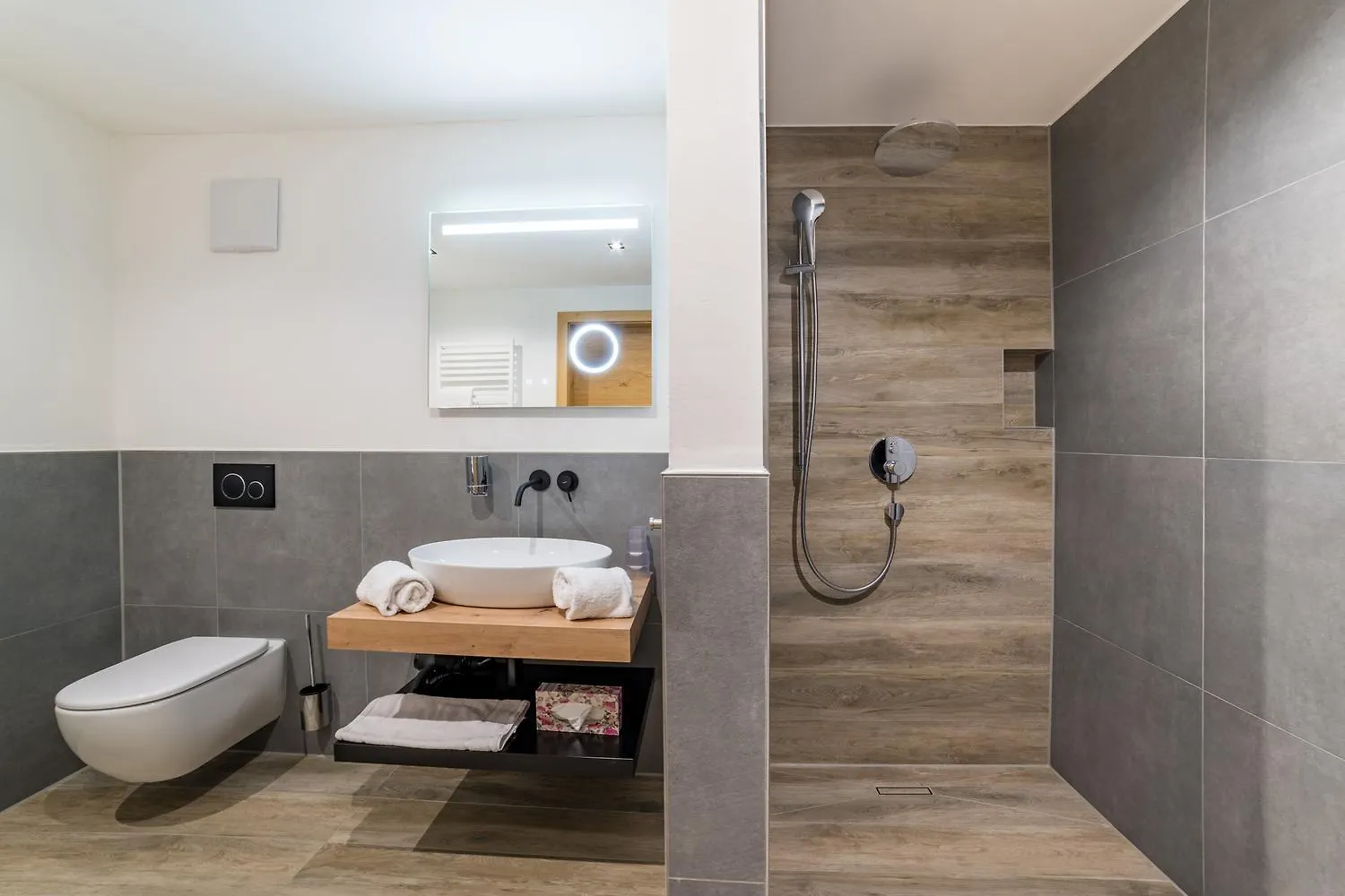 Bergzeit - Hotel & Appartements Оберйох