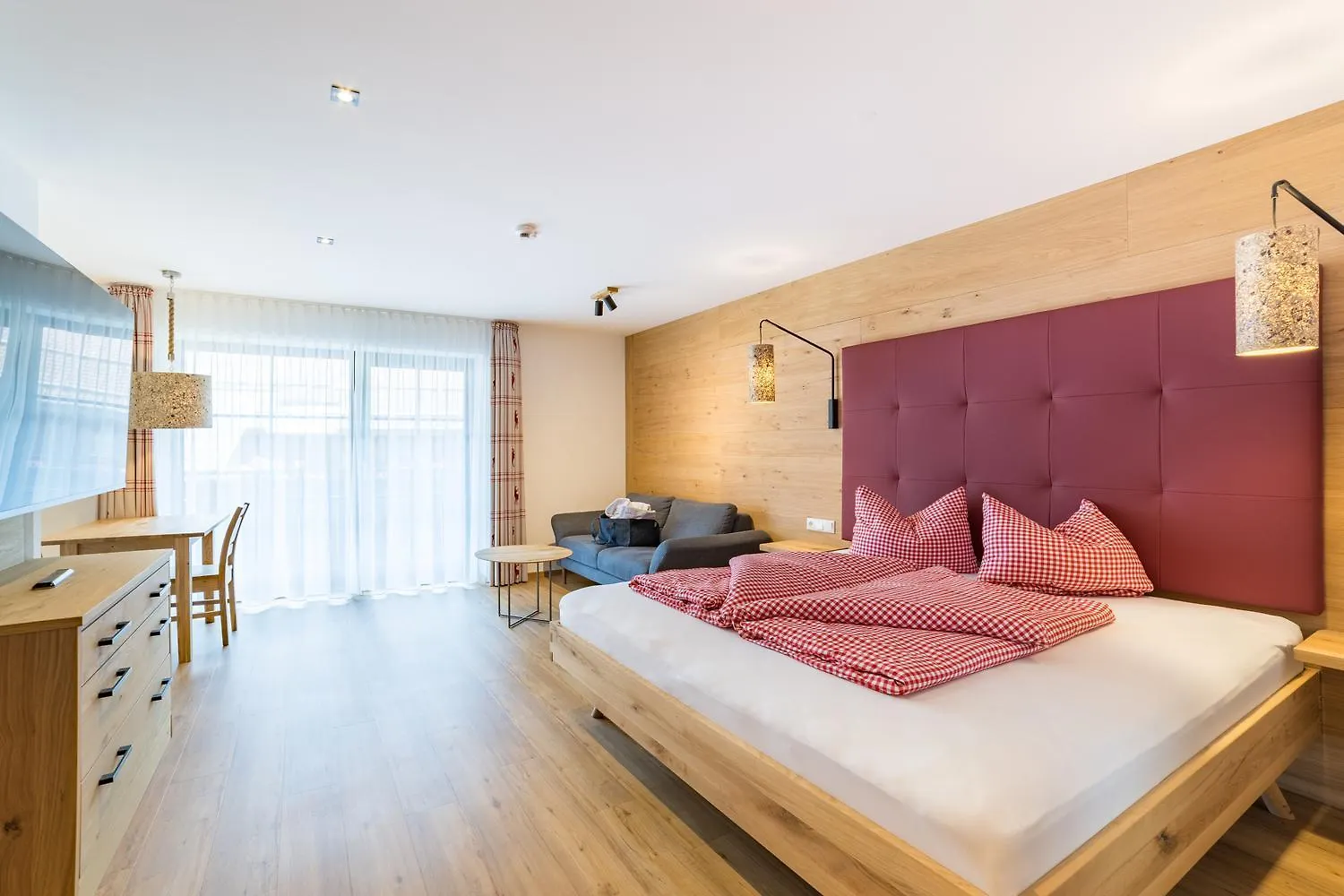 Bergzeit - Hotel & Appartements Оберйох